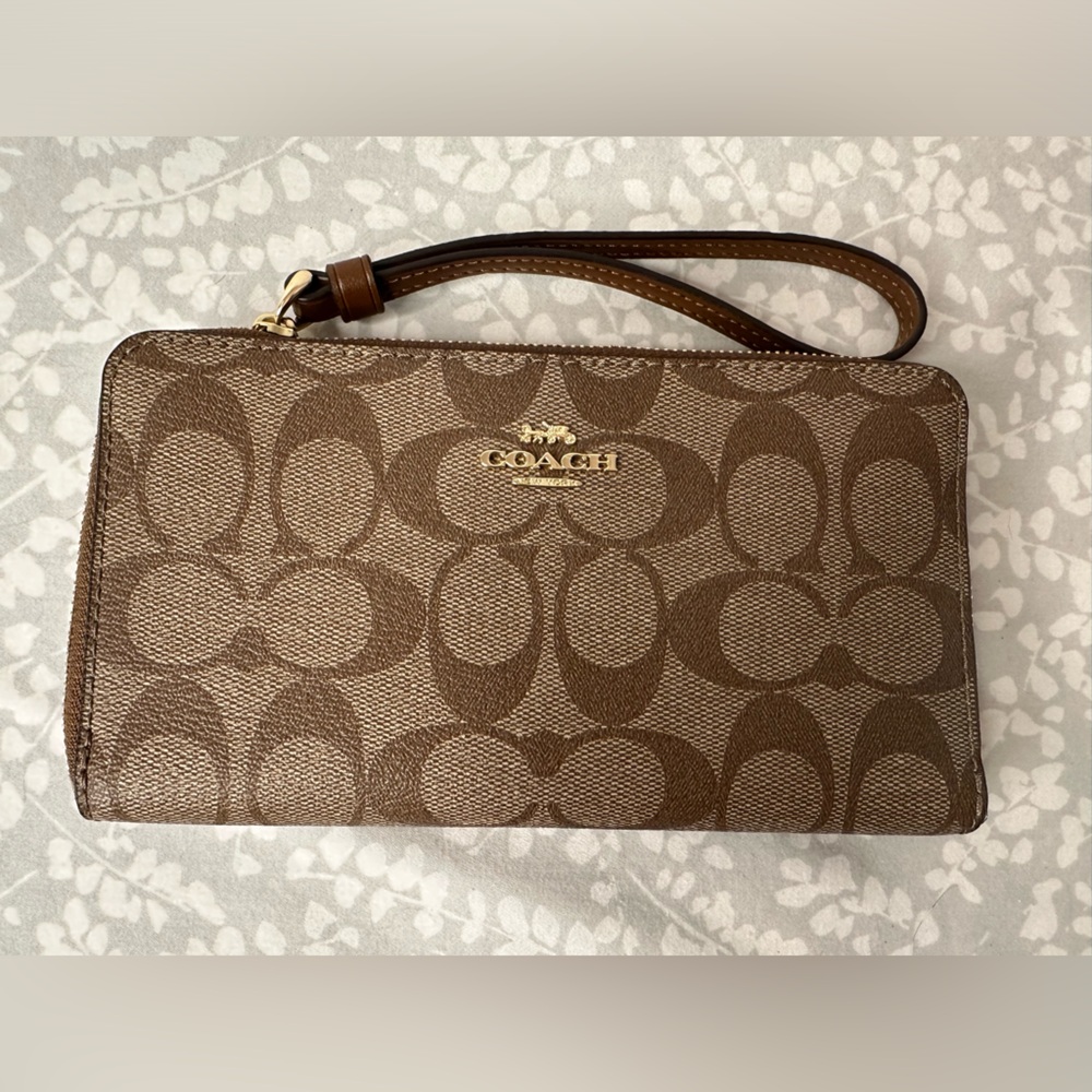 Coach Long Zip Around Wallet In Signature Canvas  Im/Khaki Saddle 2 No. C4452